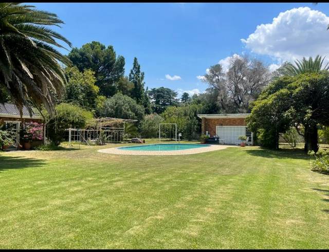 4 BEDROOM HOUSE FOR SALE IN VANDERBIJLPARK SW 5